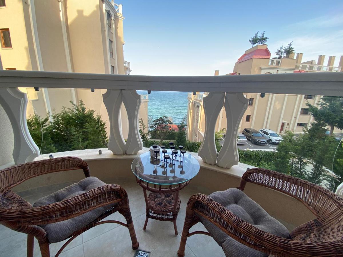 Luxurious And Panoramic Apartments At The Beach In La Mer Complex Altın Kumlar Dış mekan fotoğraf