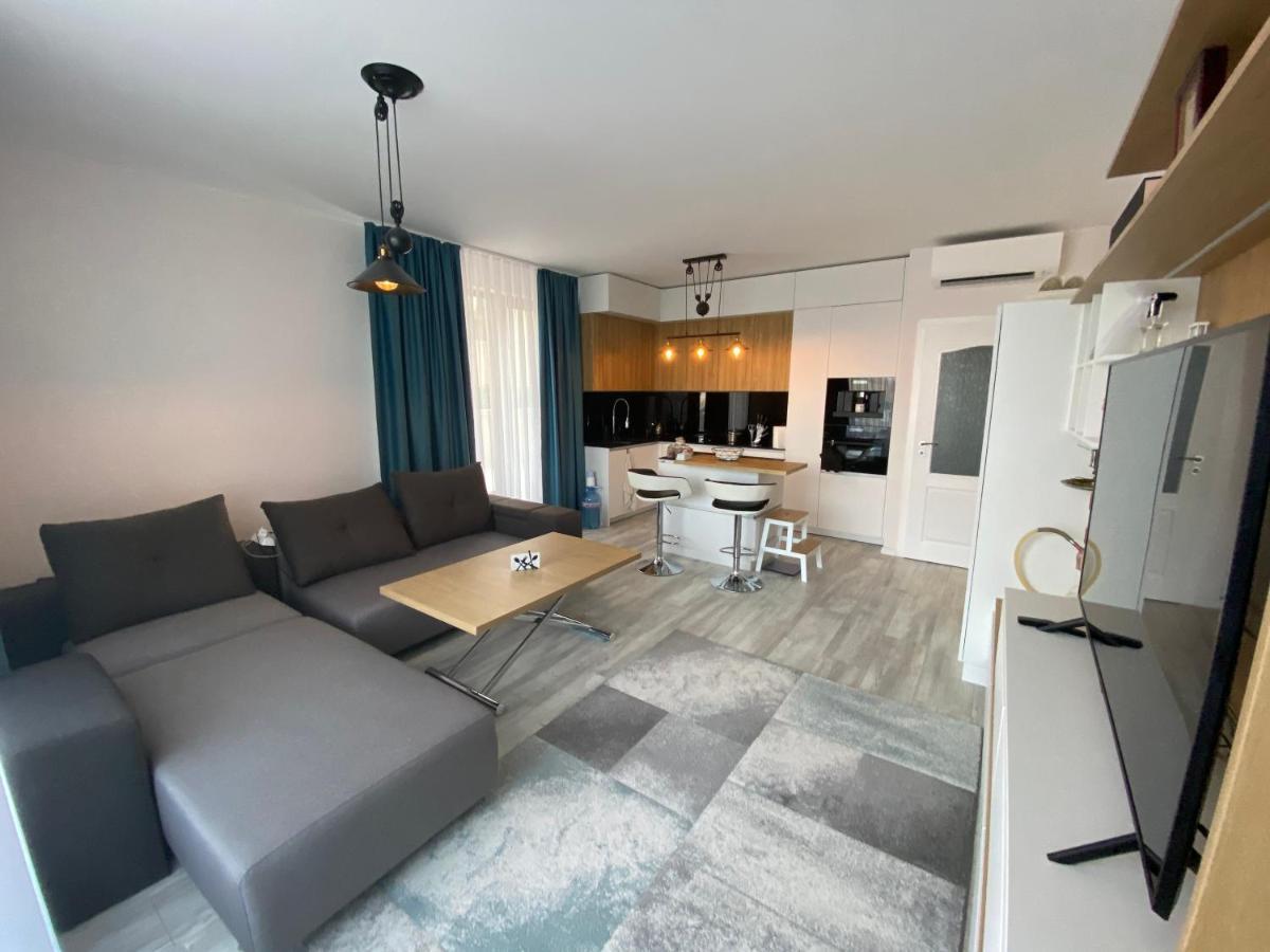 Luxurious And Panoramic Apartments At The Beach In La Mer Complex Altın Kumlar Dış mekan fotoğraf