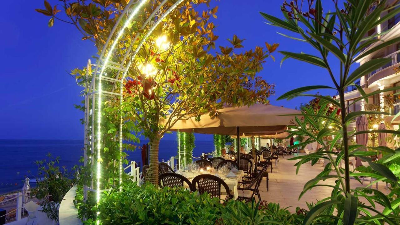 Luxurious And Panoramic Apartments At The Beach In La Mer Complex Altın Kumlar Dış mekan fotoğraf